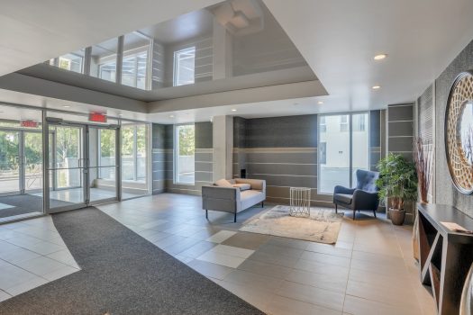 250-260-270 bd maisonneuve-02